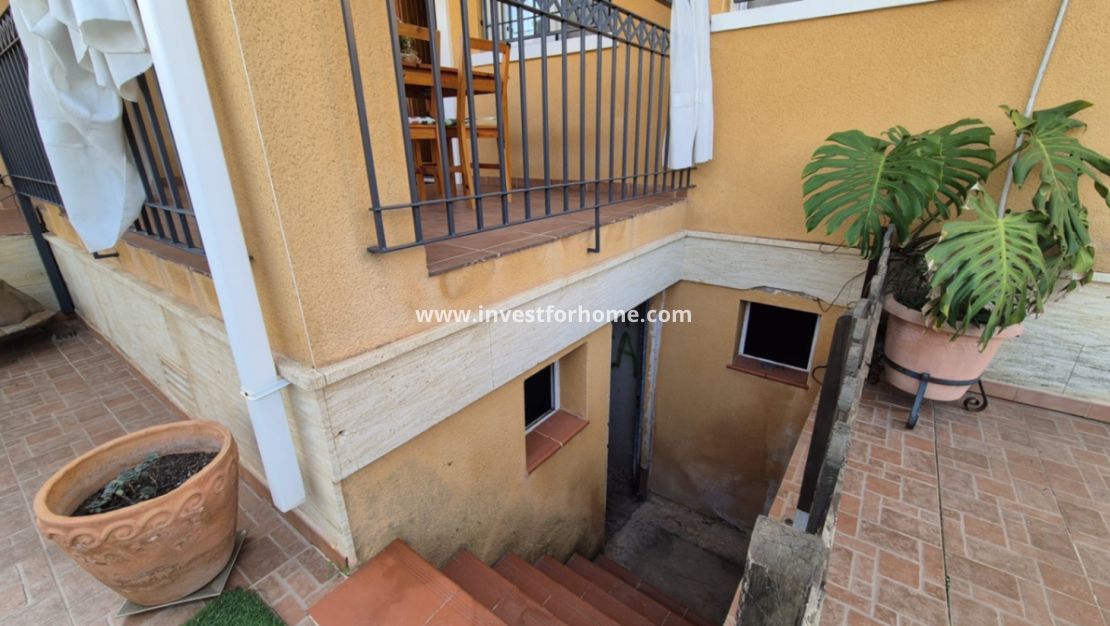 Sale - Villa - Torrevieja - Costa Blanca