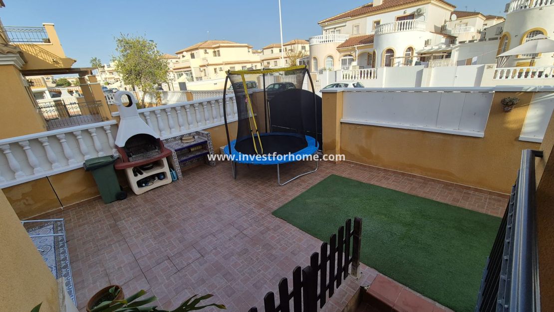 Sale - Villa - Torrevieja - Costa Blanca