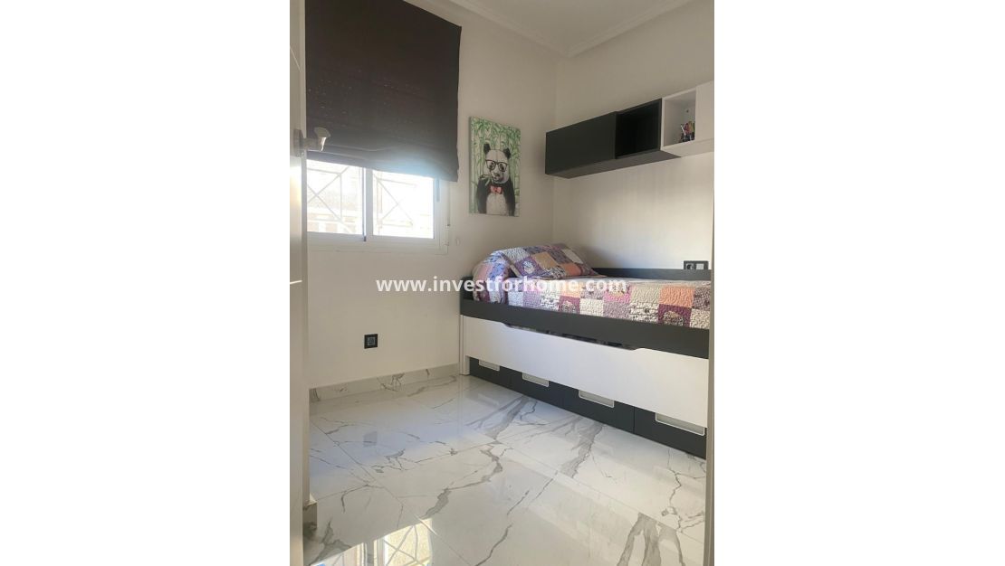 Sale - Villa - Torrevieja - Costa Blanca