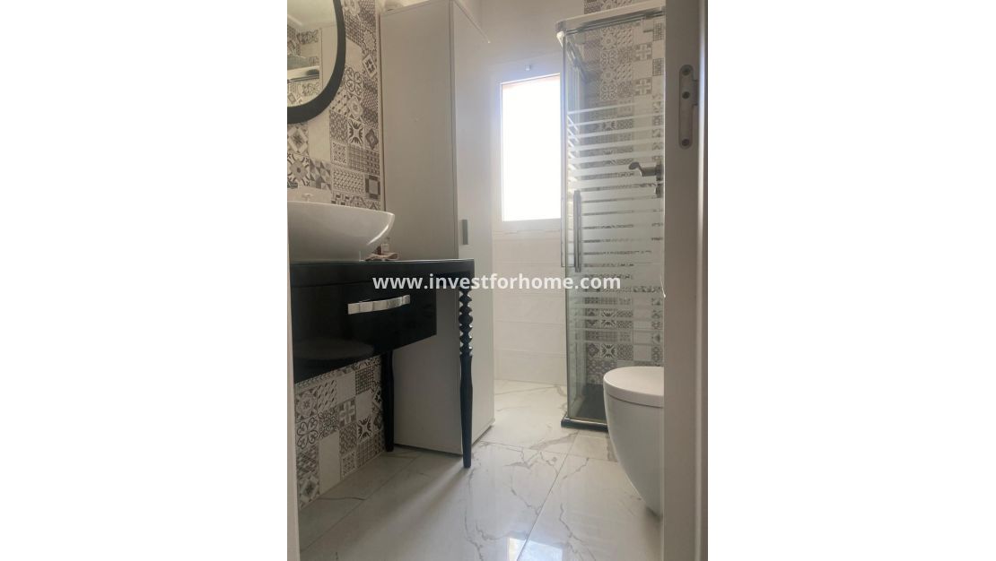 Sale - Villa - Torrevieja - Costa Blanca