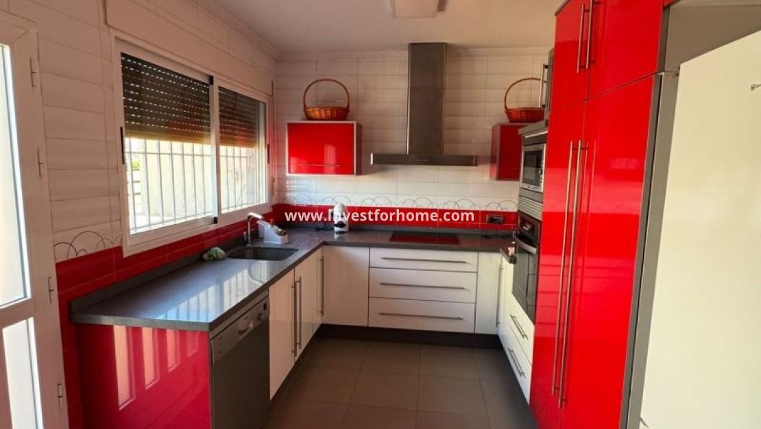 Sale - Villa - Torrevieja - Costa Blanca