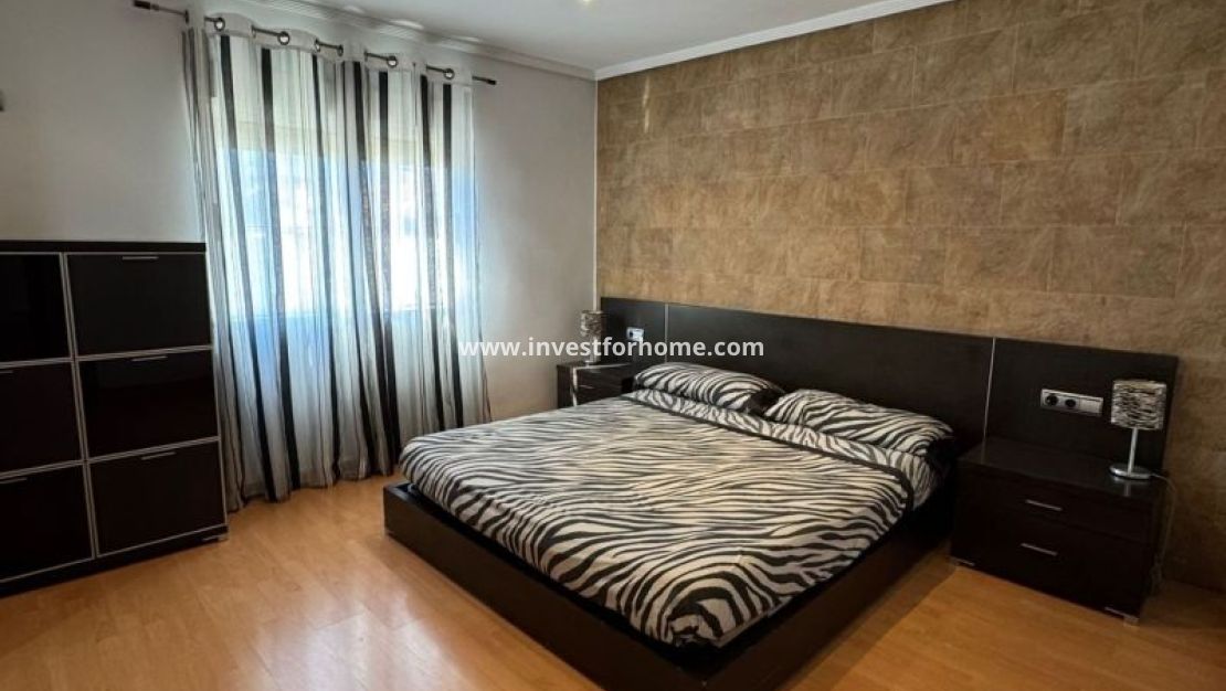 Sale - Villa - Torrevieja - Costa Blanca