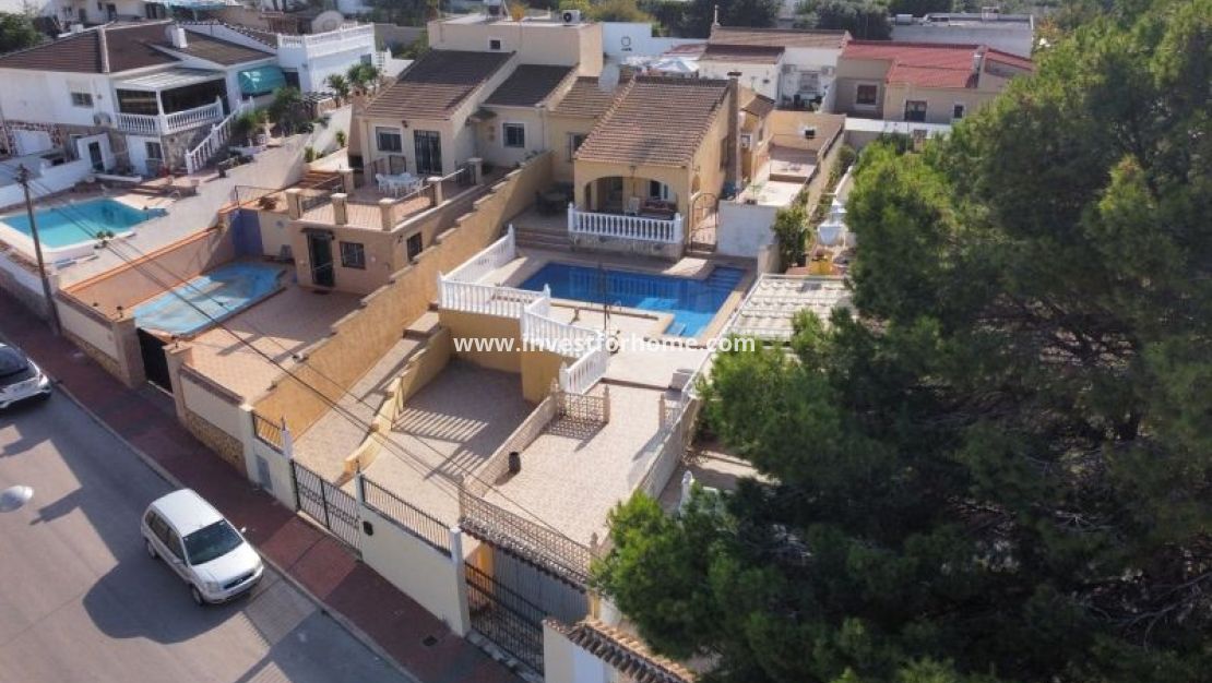 Sale - Villa - Torrevieja - Costa Blanca