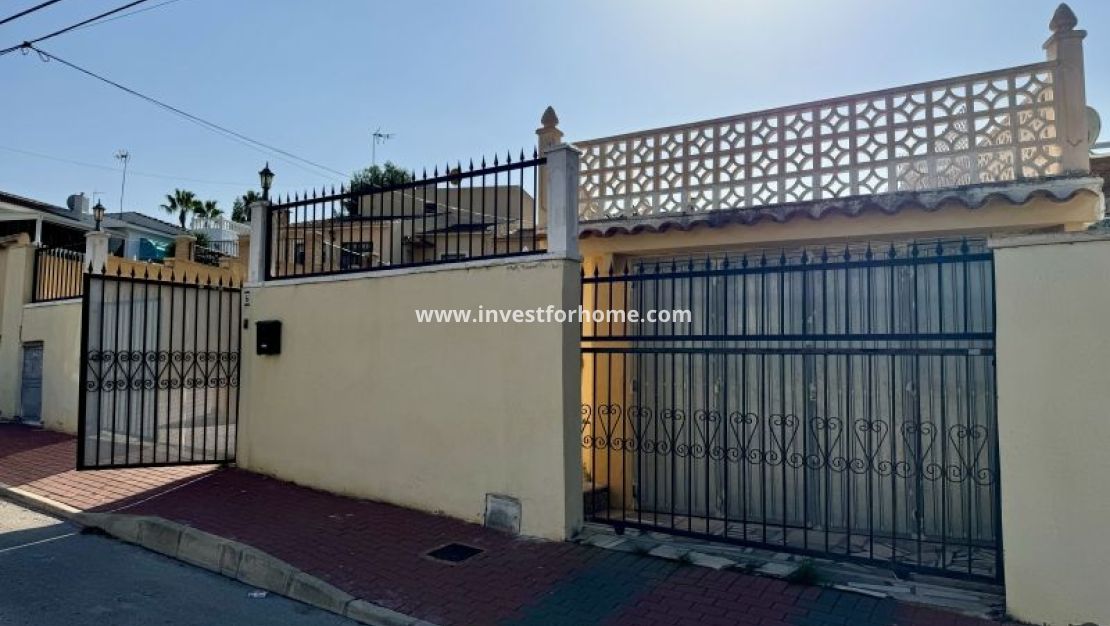 Sale - Villa - Torrevieja - Costa Blanca