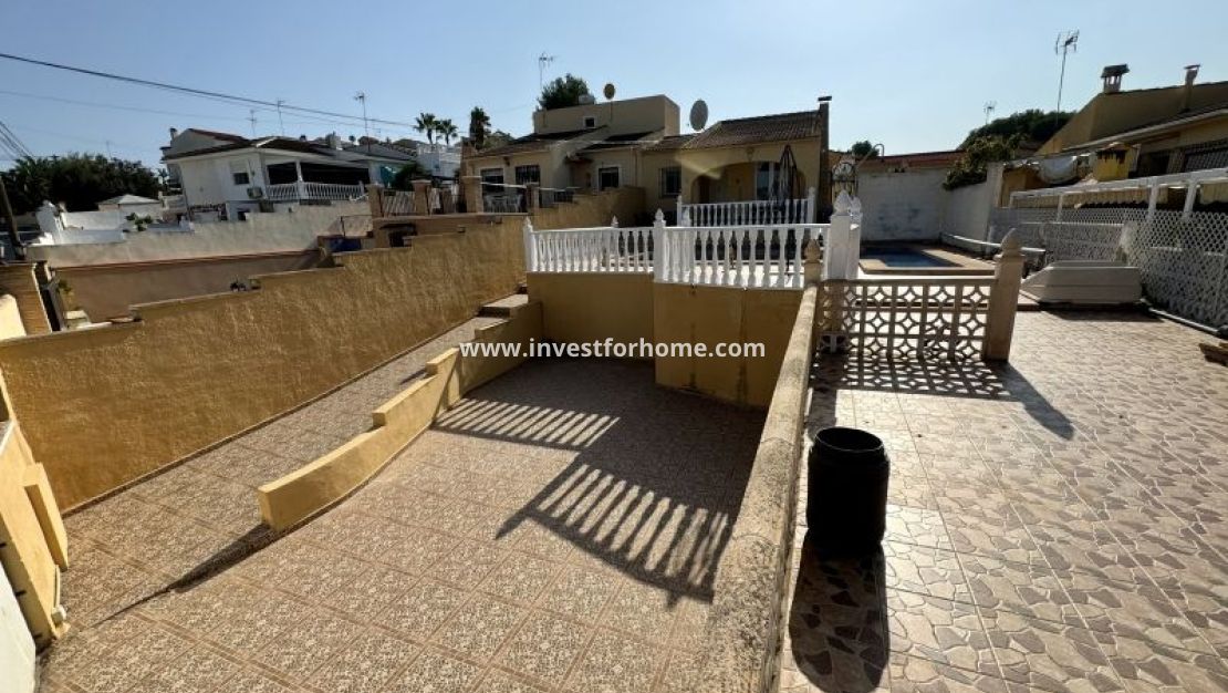 Sale - Villa - Torrevieja - Costa Blanca