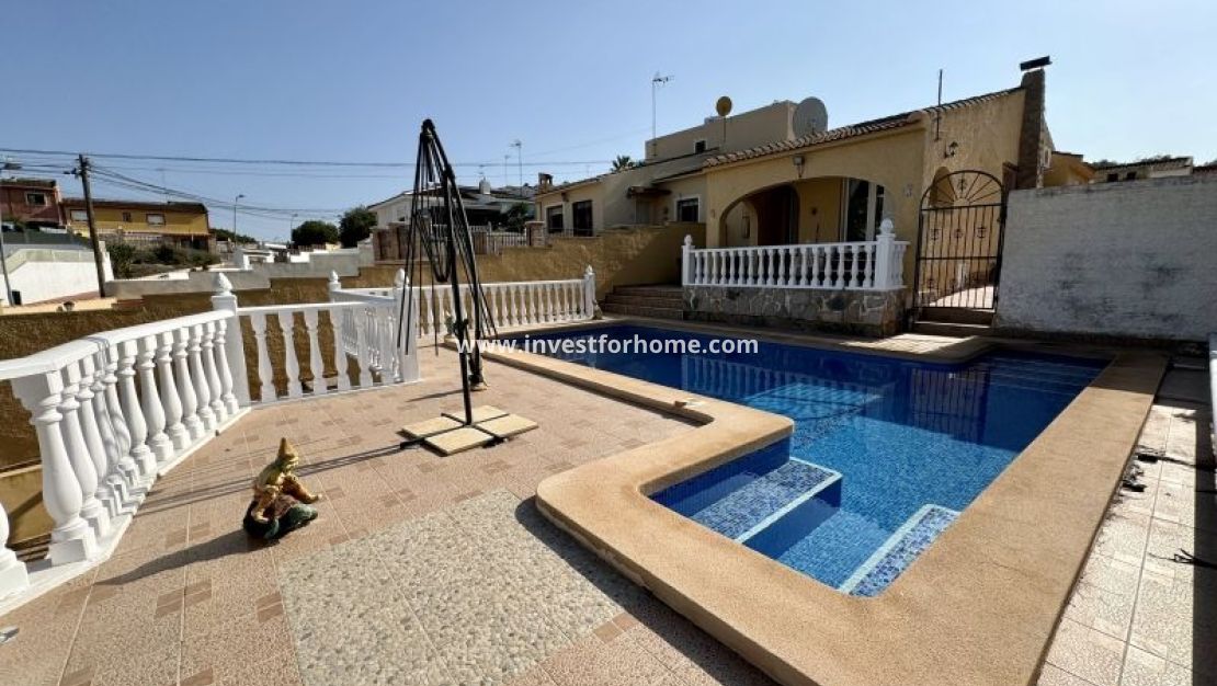 Sale - Villa - Torrevieja - Costa Blanca