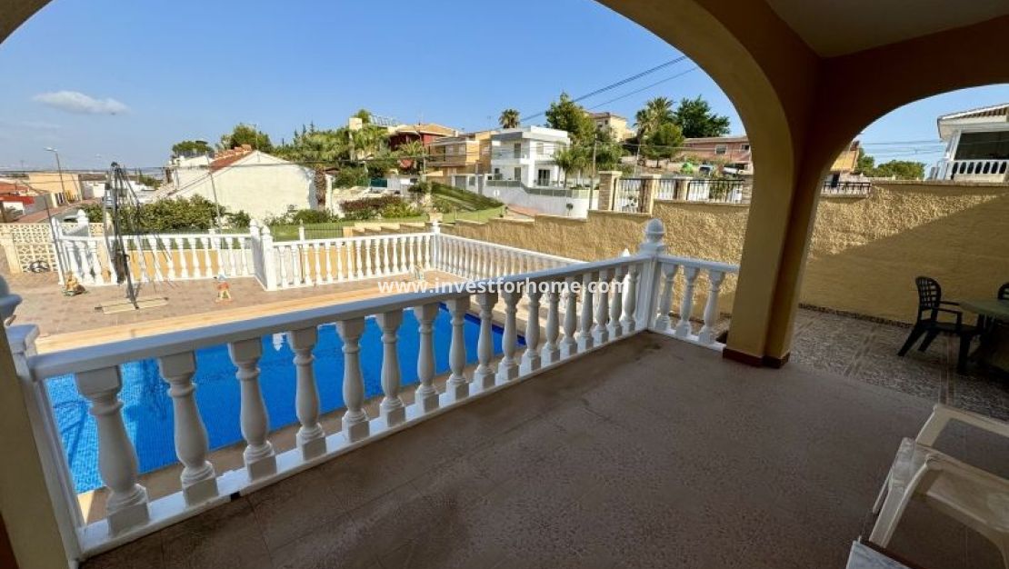 Sale - Villa - Torrevieja - Costa Blanca