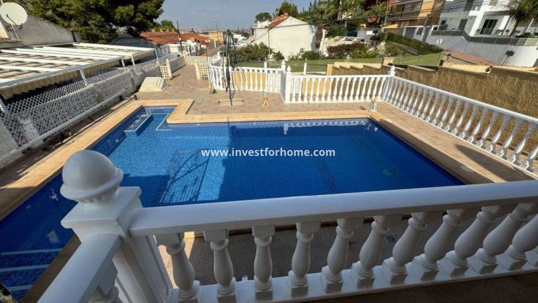 Sale - Villa - Torrevieja - Costa Blanca