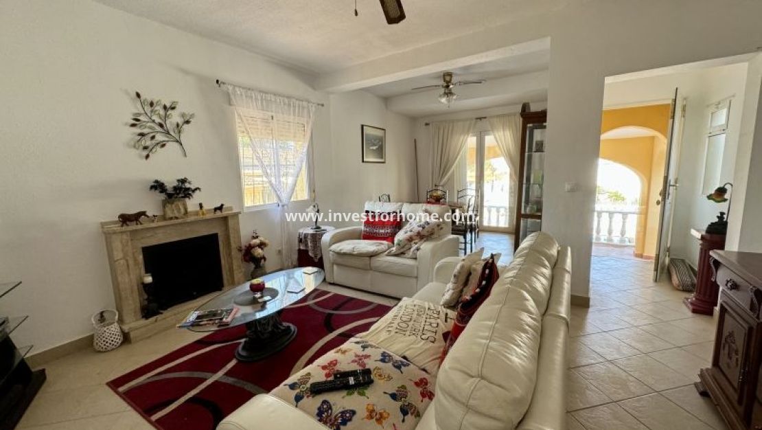 Sale - Villa - Torrevieja - Costa Blanca