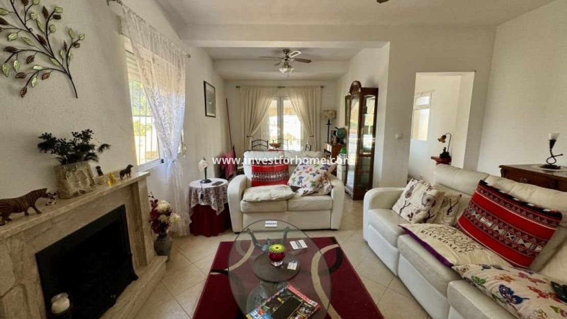 Sale - Villa - Torrevieja - Costa Blanca