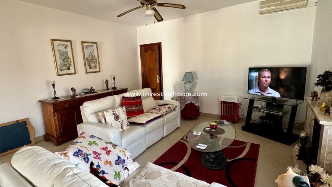 Sale - Villa - Torrevieja - Costa Blanca