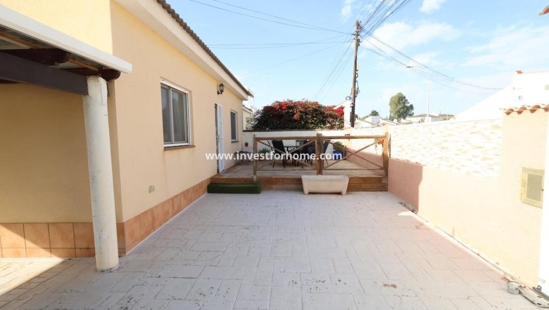 Sale - Villa - Torrevieja - Costa Blanca