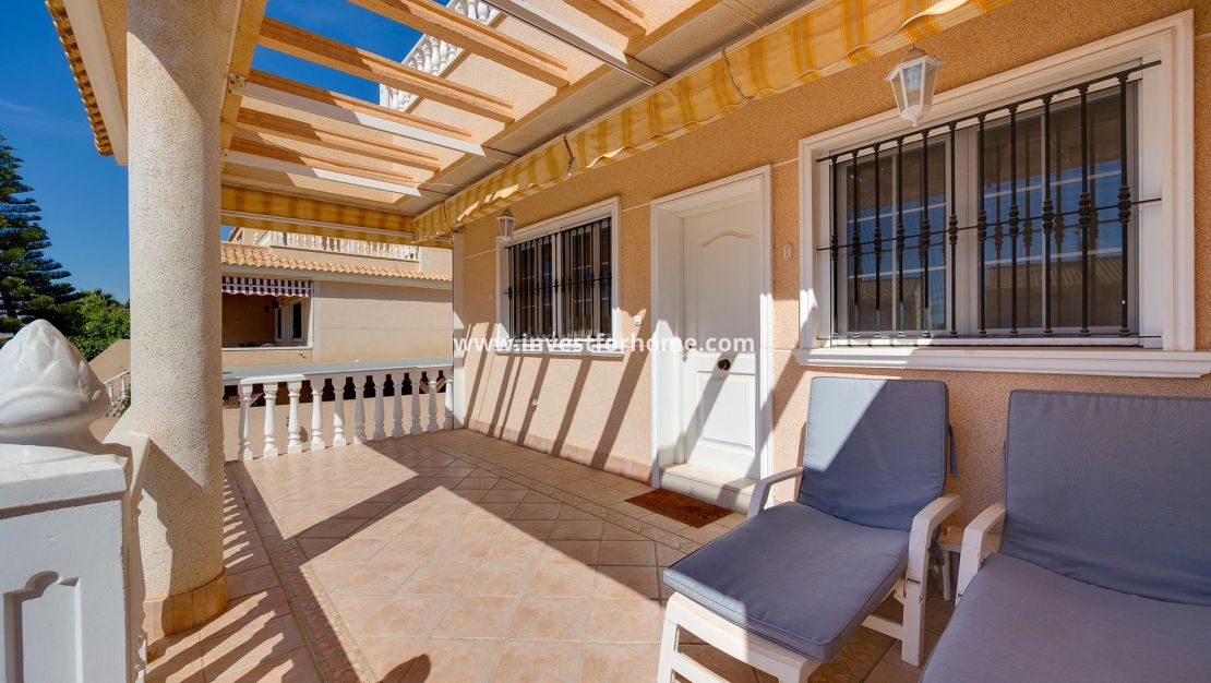 Sale - Villa - Torrevieja - Costa Blanca