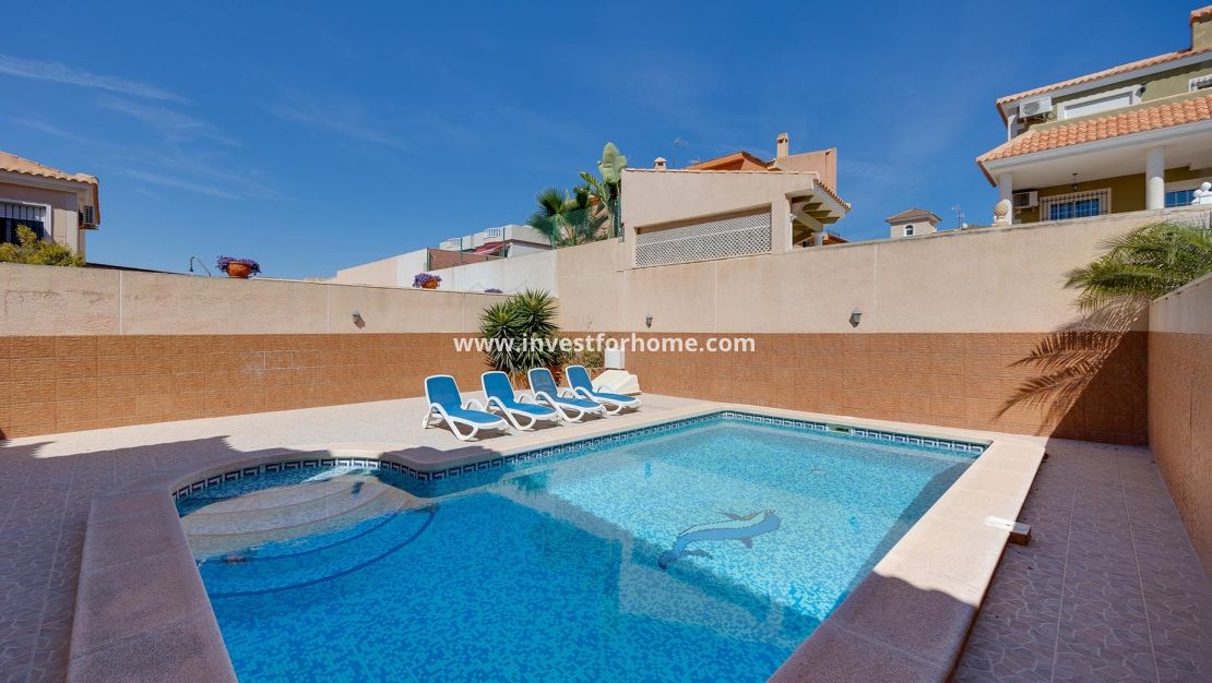 Sale - Villa - Torrevieja - Costa Blanca