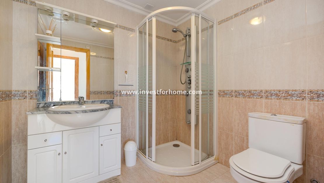 Sale - Villa - Torrevieja - Costa Blanca