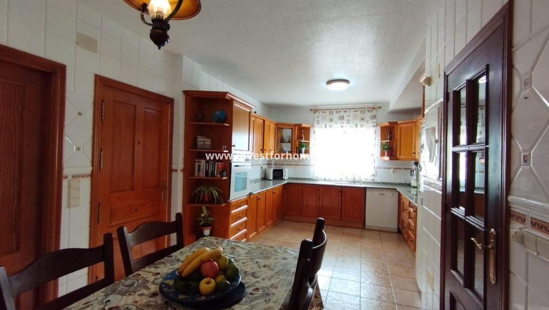 Sale - Villa - Torrevieja - Costa Blanca