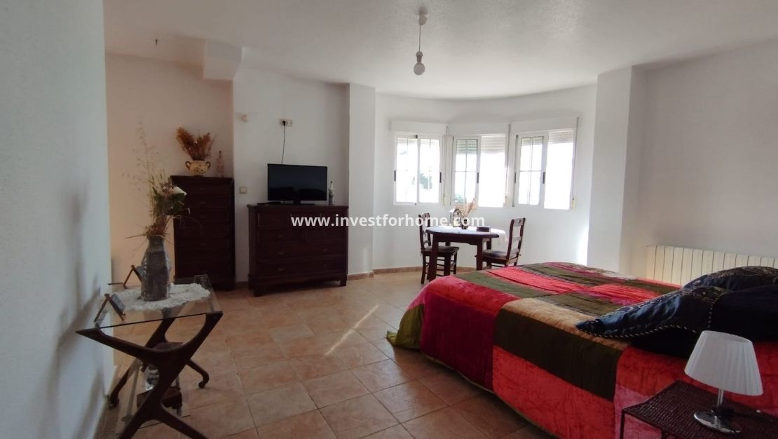 Sale - Villa - Torrevieja - Costa Blanca