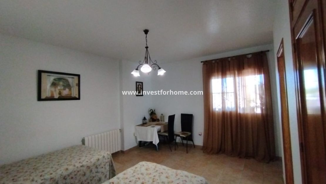 Sale - Villa - Torrevieja - Costa Blanca