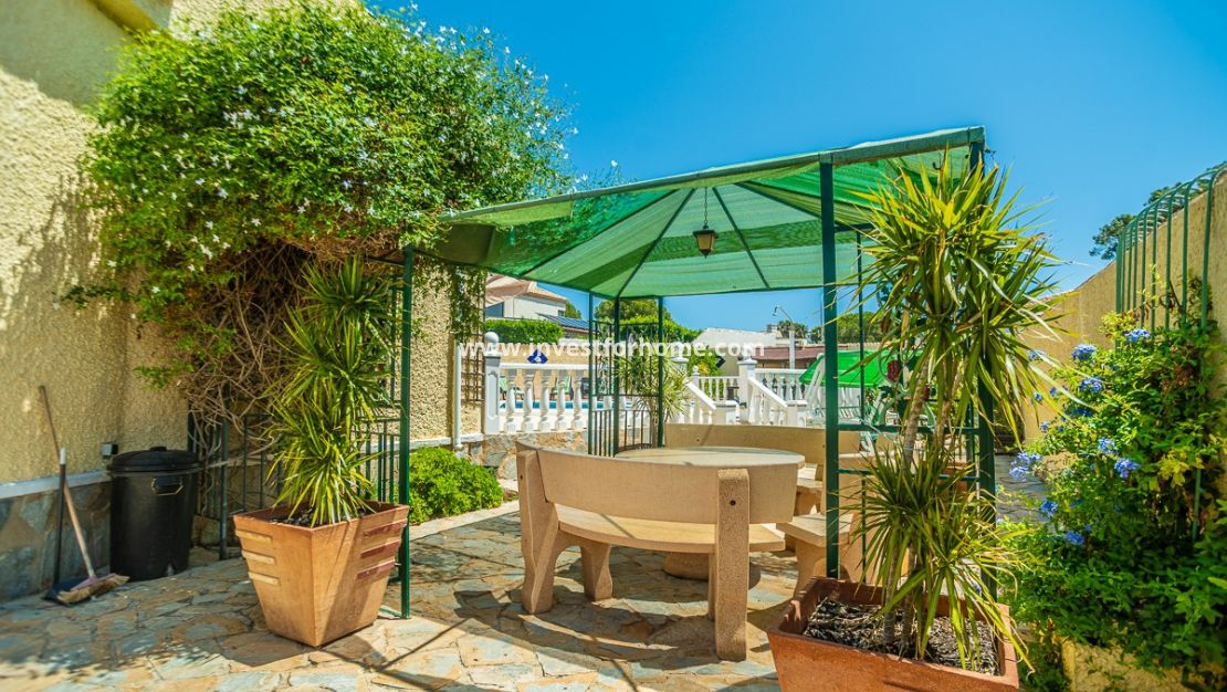 Sale - Villa - Torrevieja - Costa Blanca