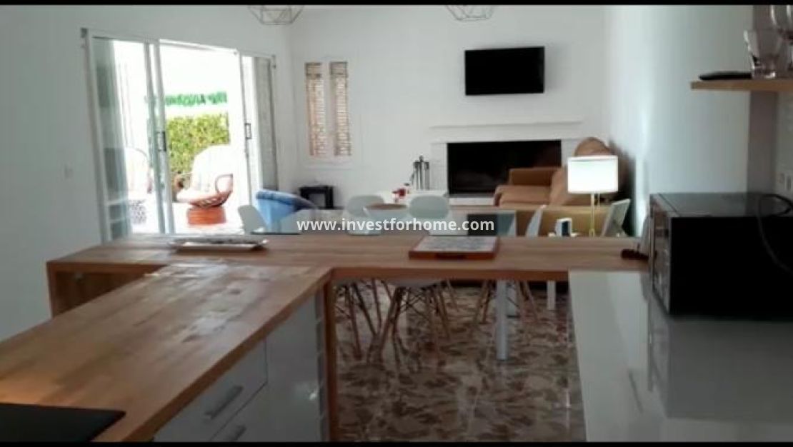 Sale - Villa - Torrevieja - Costa Blanca