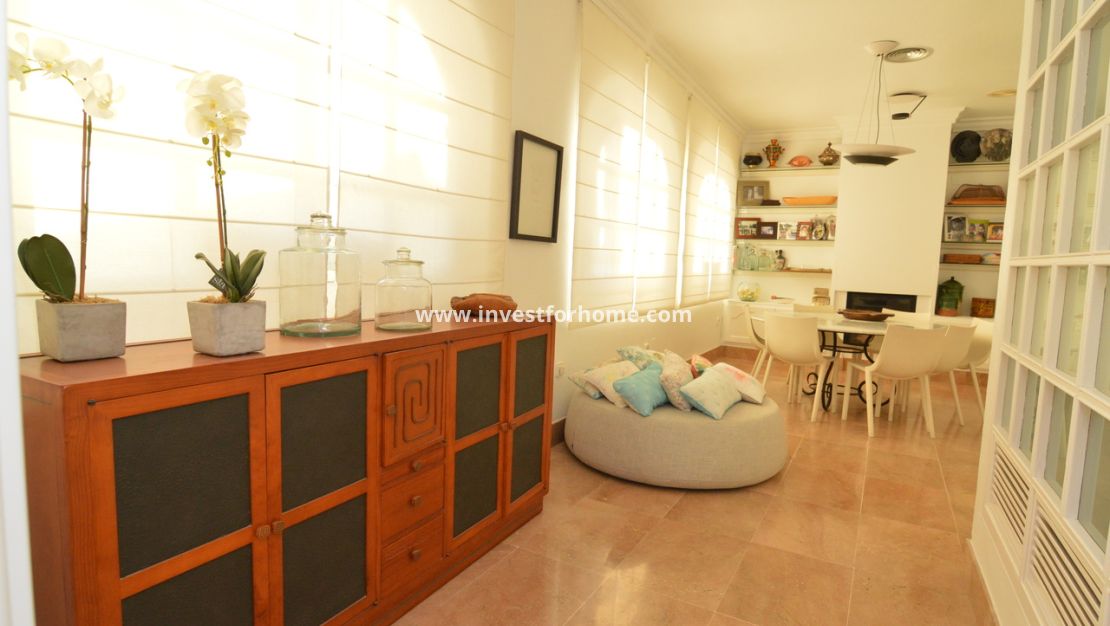 Sale - Villa - Torrevieja - Costa Blanca