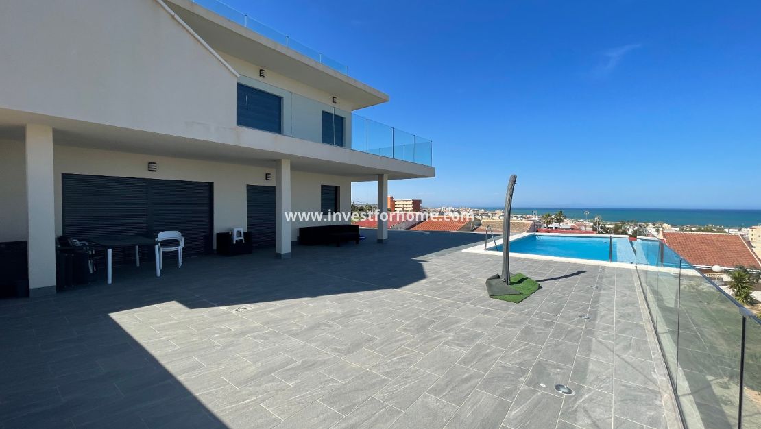 Sale - Villa - Torrevieja - Costa Blanca