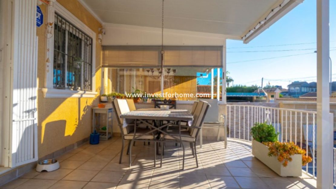 Sale - Villa - Torrevieja - Costa Blanca