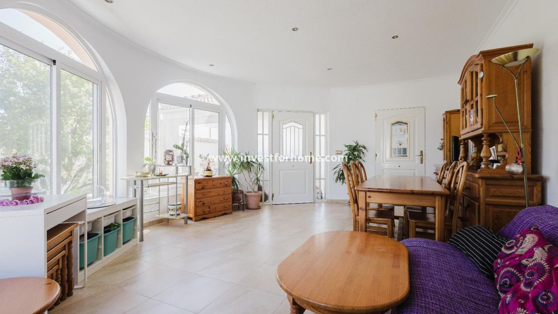 Sale - Villa - Torrevieja - Costa Blanca