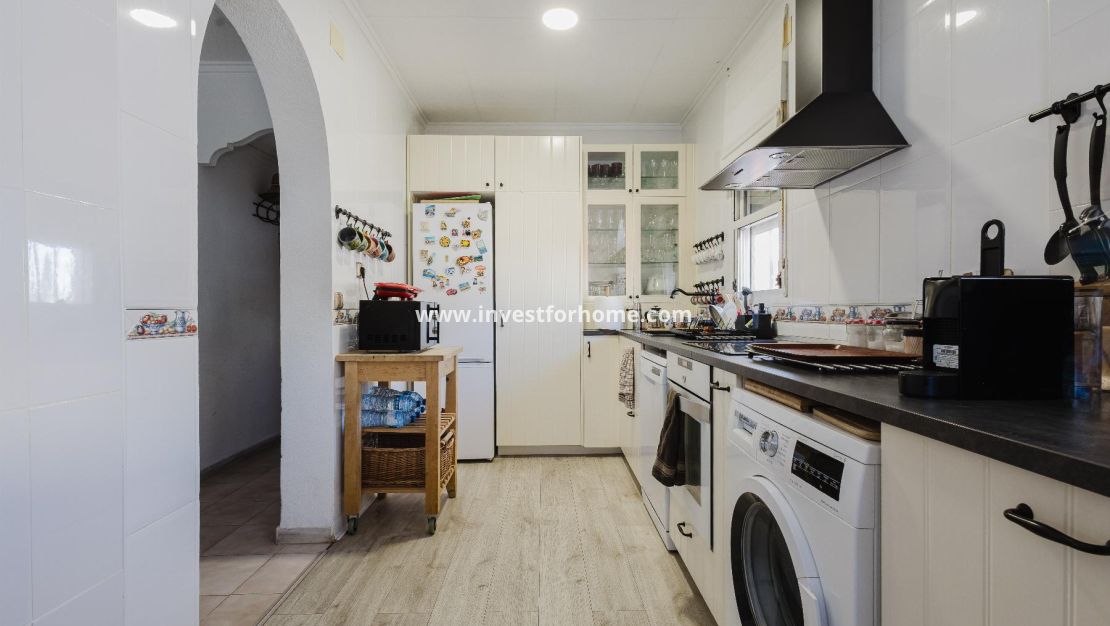 Sale - Villa - Torrevieja - Costa Blanca