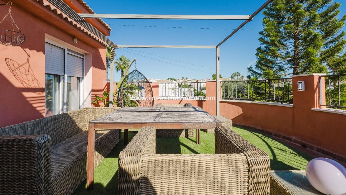 Sale - Villa - Torrevieja - Costa Blanca