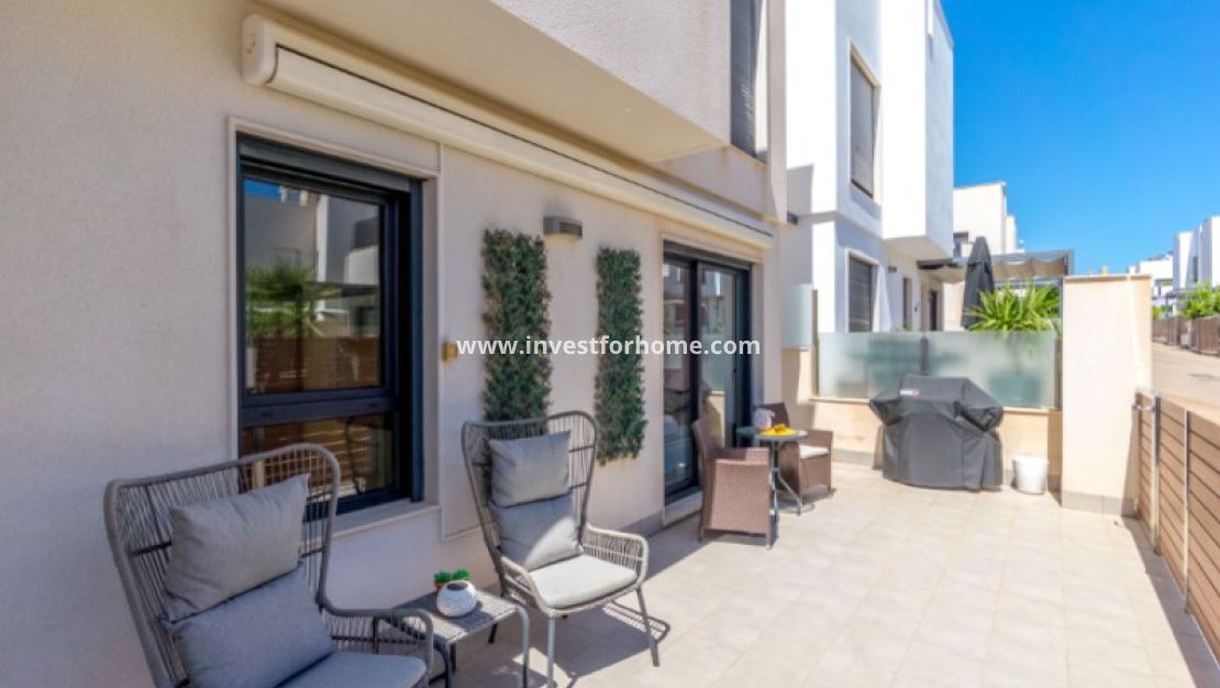 Sale - Villa - Torrevieja - Costa Blanca