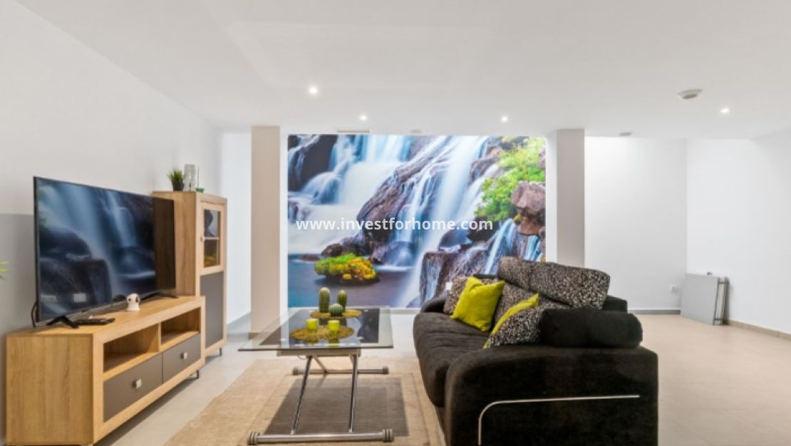 Sale - Villa - Torrevieja - Costa Blanca