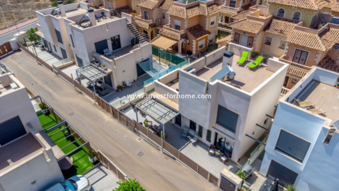 Sale - Villa - Torrevieja - Costa Blanca