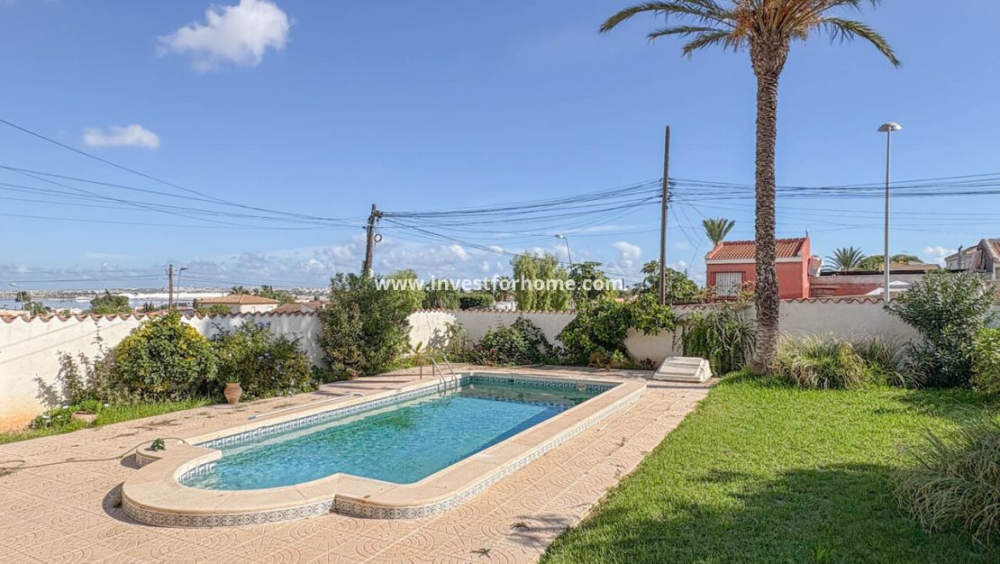 Sale - Villa - Torrevieja - Costa Blanca