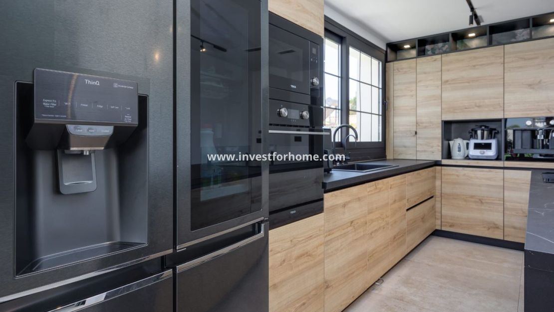 Sale - Villa - Torrevieja - Costa Blanca