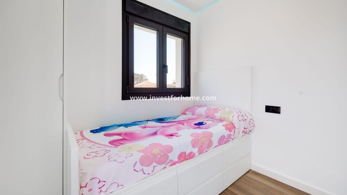 Sale - Villa - Torrevieja - Costa Blanca