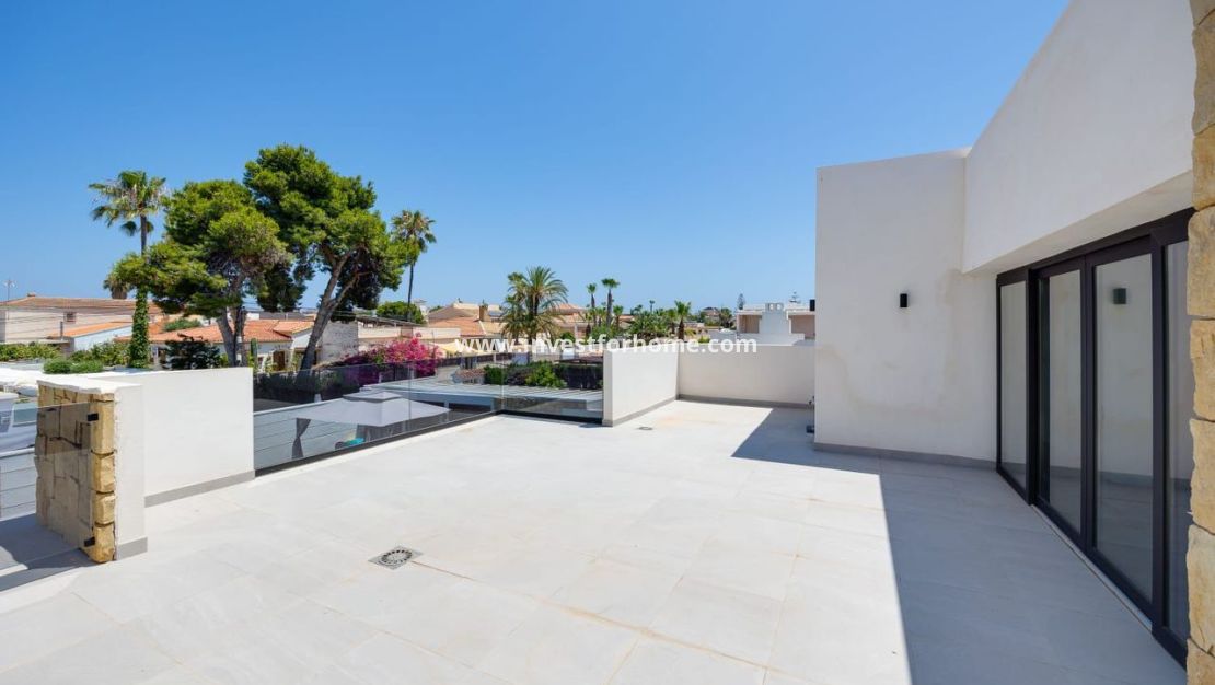 Sale - Villa - Torrevieja - Costa Blanca