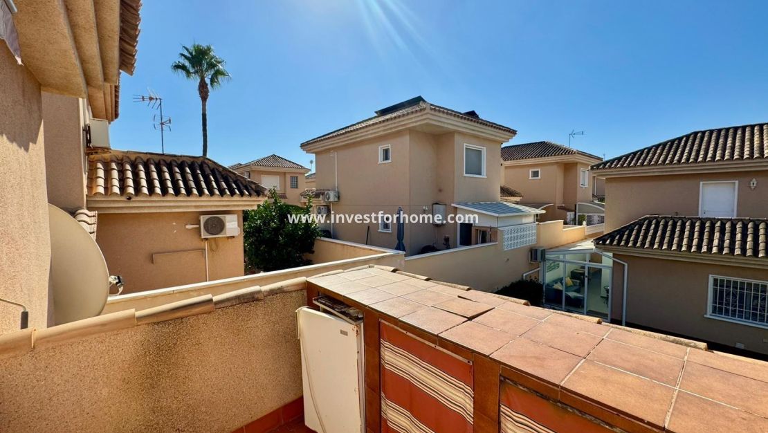 Sale - Villa - Torrevieja - Costa Blanca