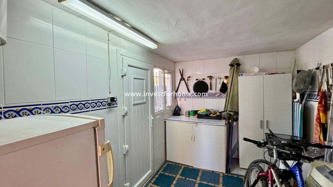 Sale - Villa - Torrevieja - Costa Blanca