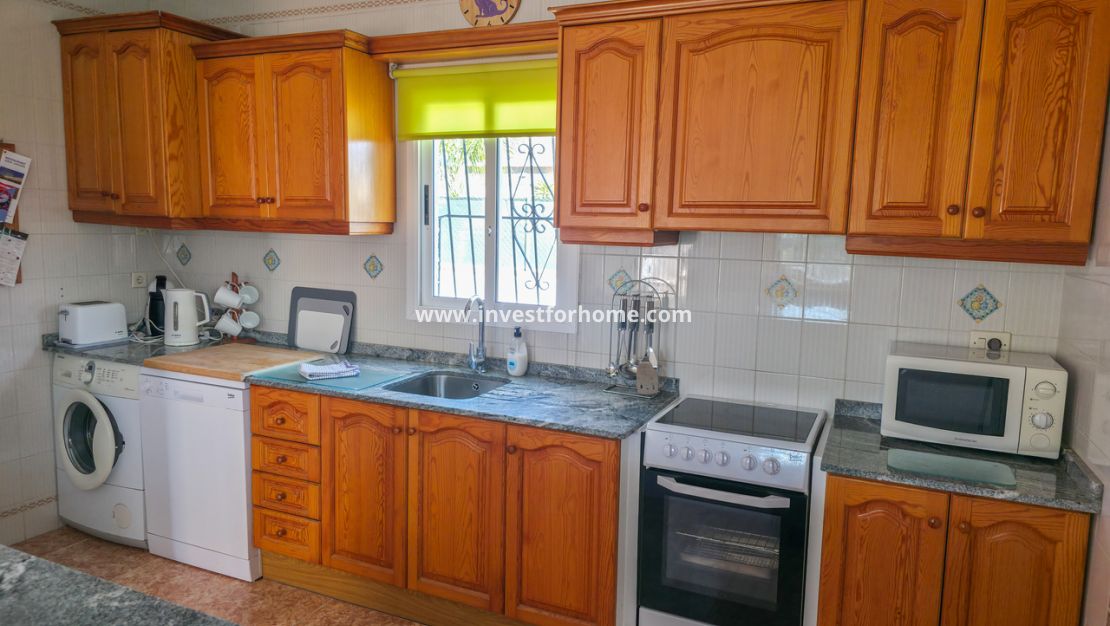 Sale - Villa - Torrevieja - Costa Blanca