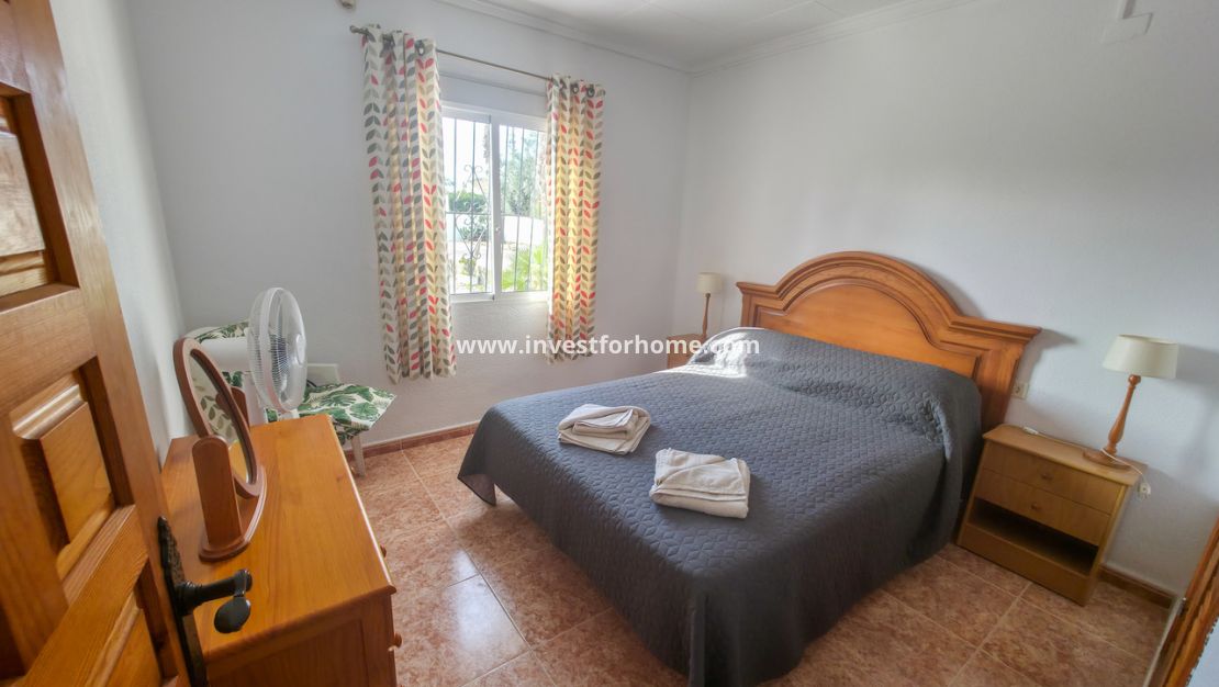 Sale - Villa - Torrevieja - Costa Blanca