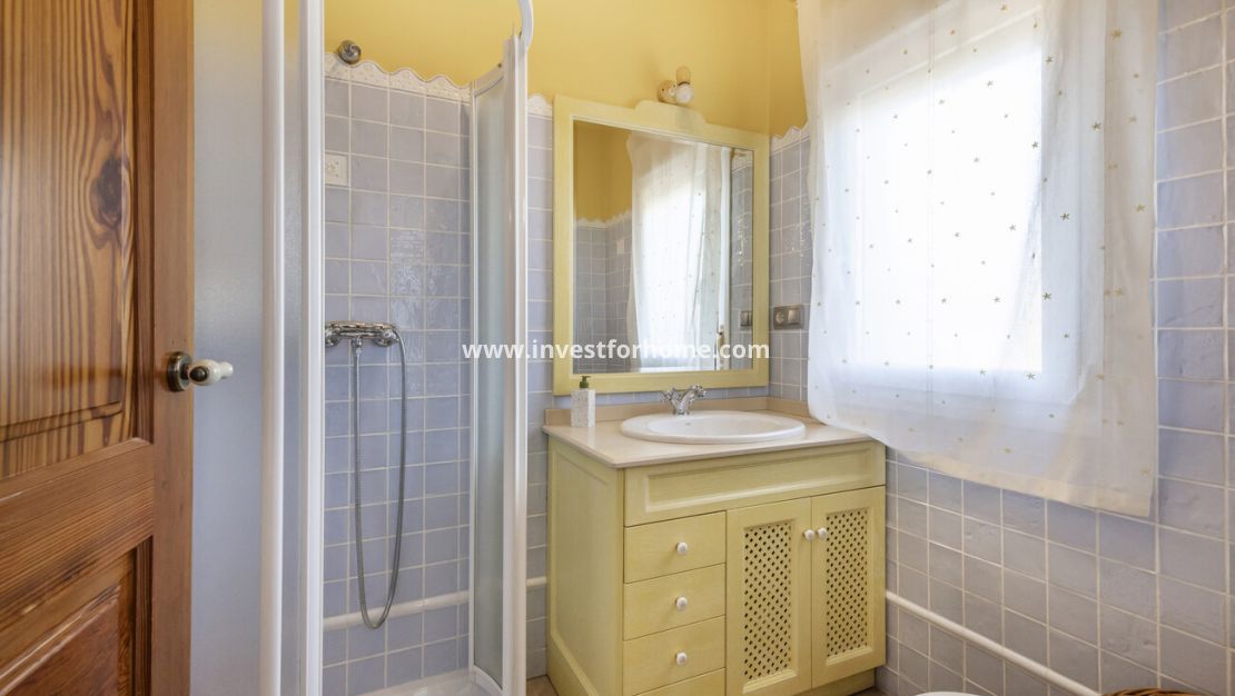 Sale - Villa - Torrevieja - Costa Blanca