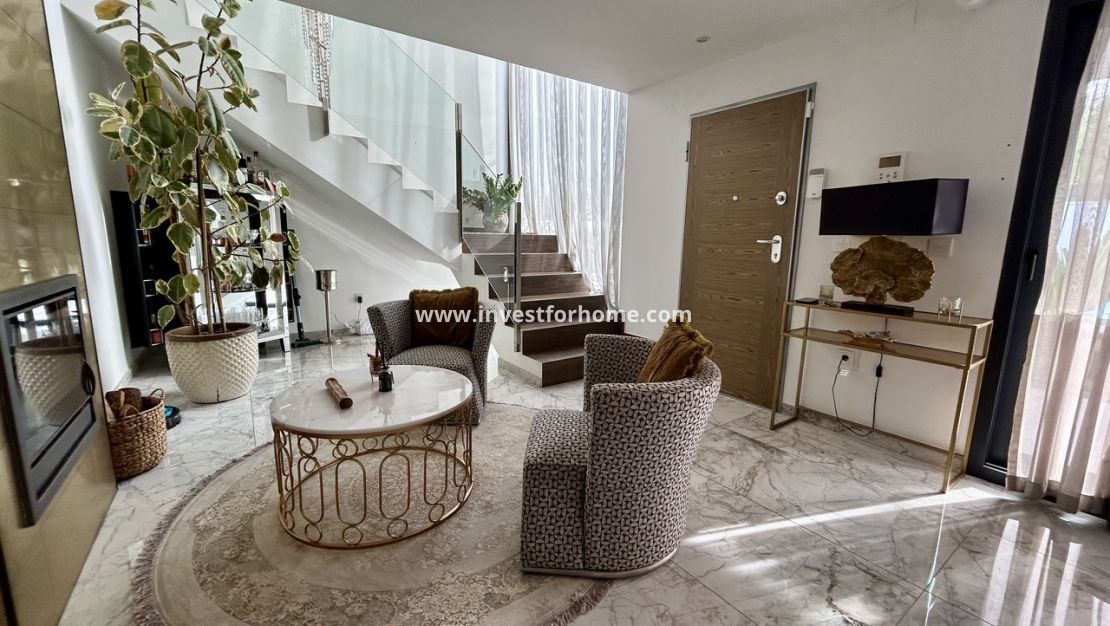 Sale - Villa - Torrevieja - Costa Blanca