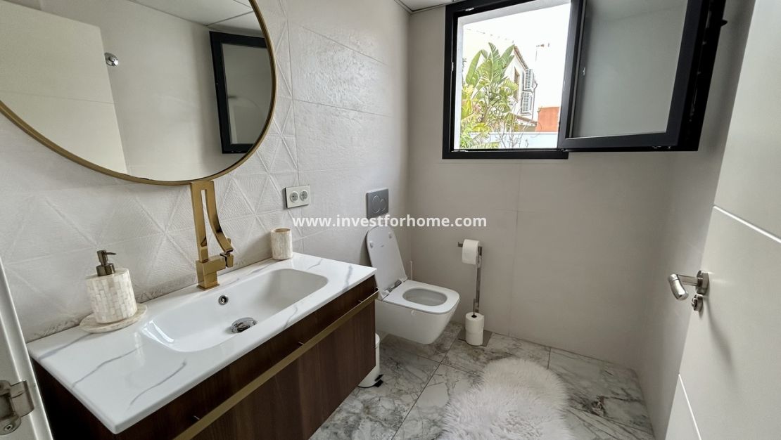 Sale - Villa - Torrevieja - Costa Blanca