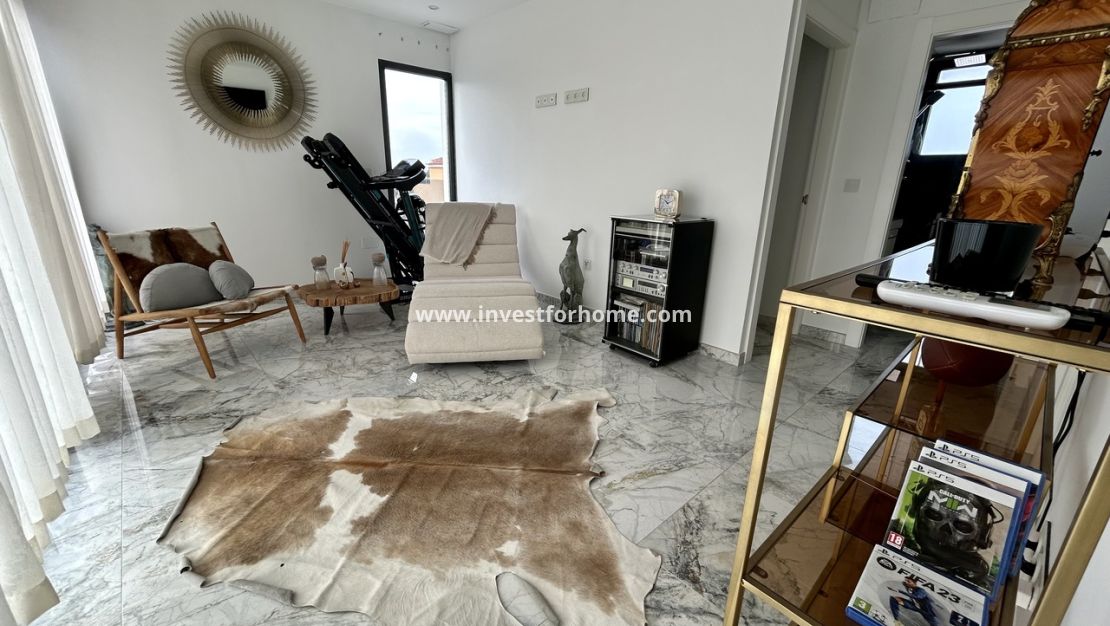 Sale - Villa - Torrevieja - Costa Blanca