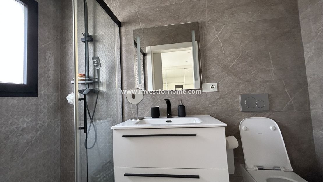 Sale - Villa - Torrevieja - Costa Blanca