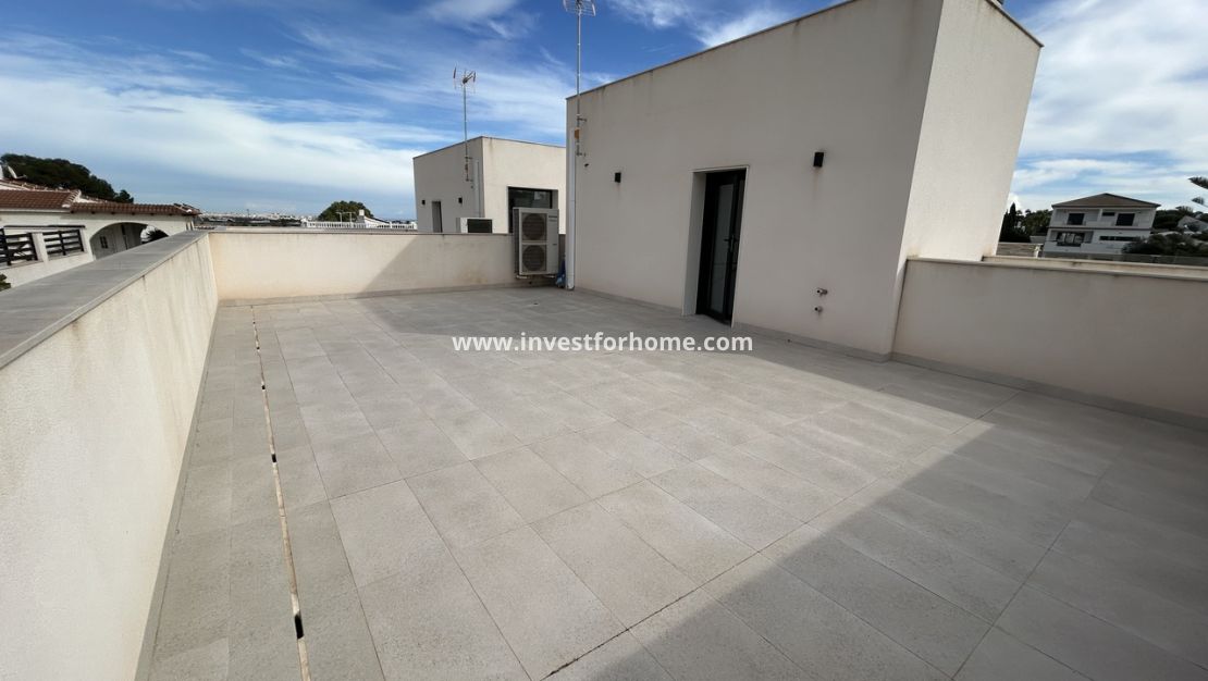 Sale - Villa - Torrevieja - Costa Blanca