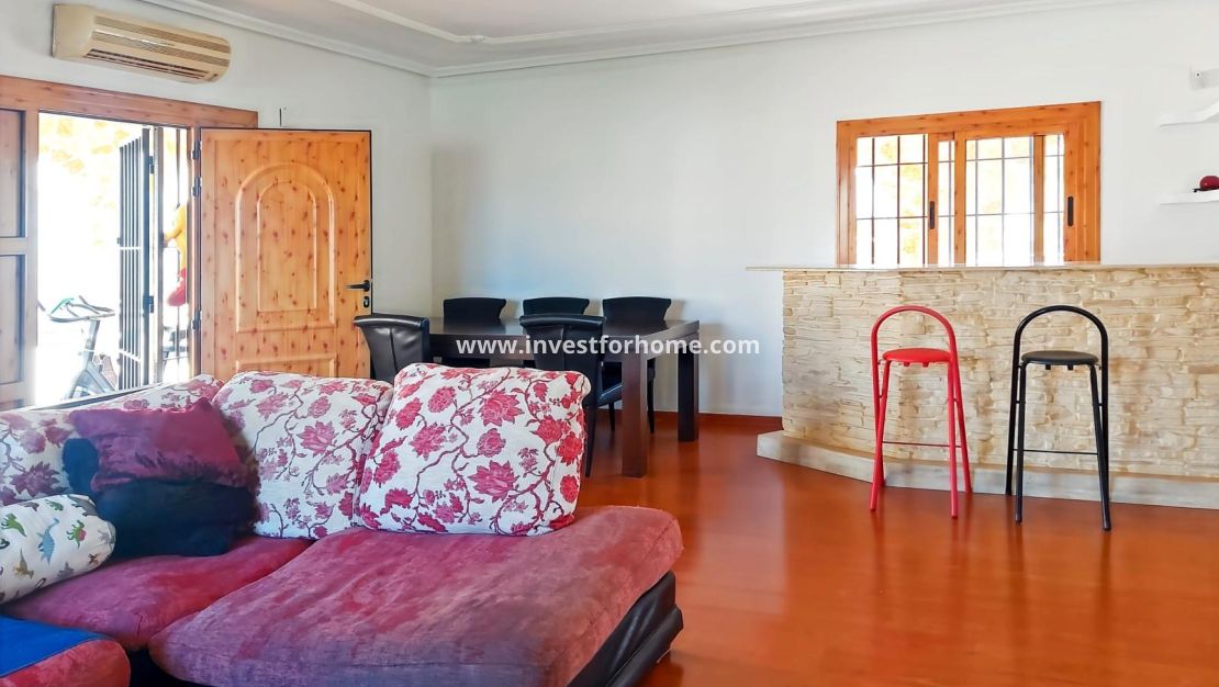 Sale - Villa - Torrevieja - Costa Blanca