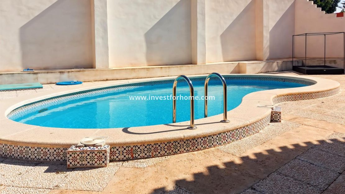 Sale - Villa - Torrevieja - Costa Blanca