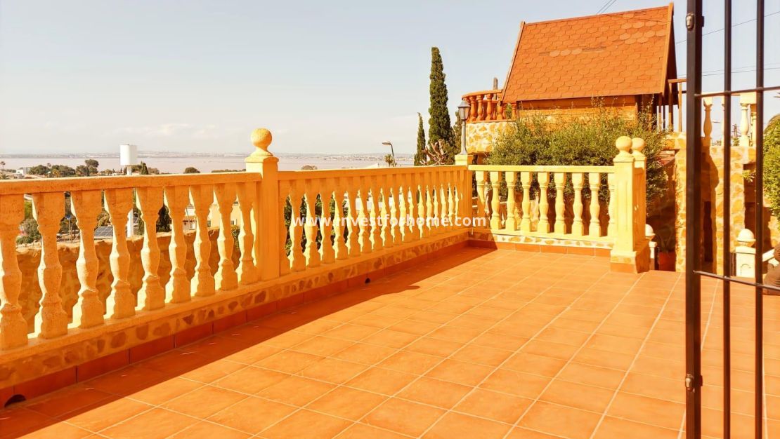 Sale - Villa - Torrevieja - Costa Blanca
